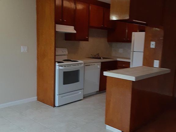 3rd image of 1145 Alameda De Las Pulgas