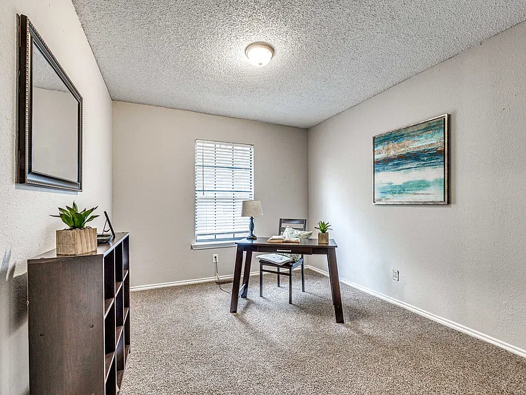 Windsor Place Townhomes — Photo 14