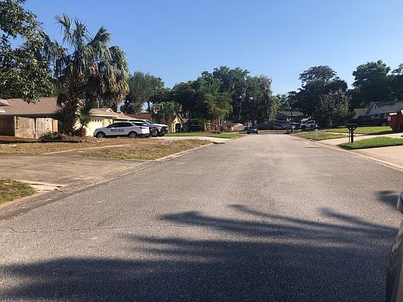 5th image of 341 Sagewood Dr