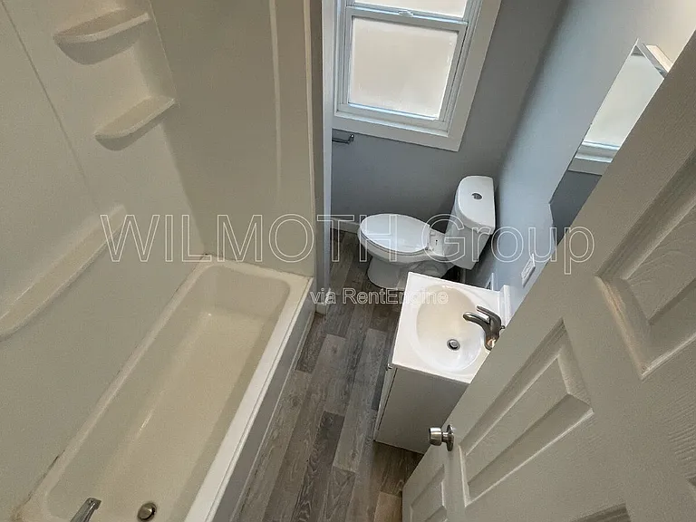 12 N Randolph St — Photo 18