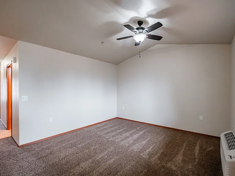 Aspen Place Apartments — Photo 42