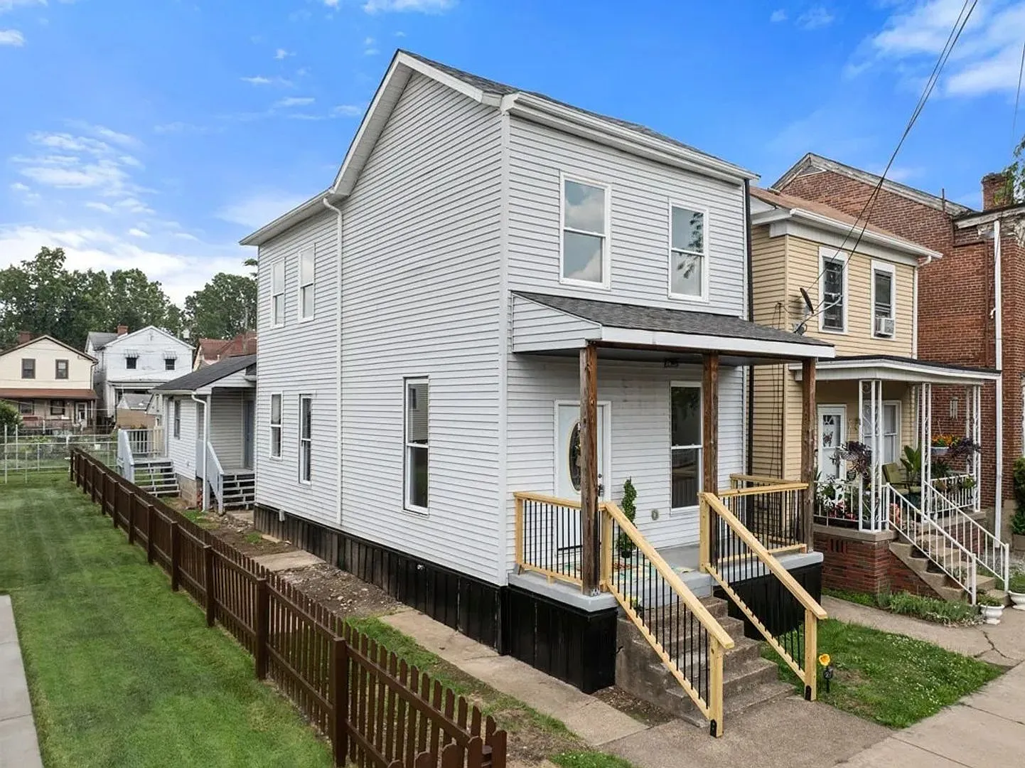 Single Family home available in Wheeling WV — Photo 2