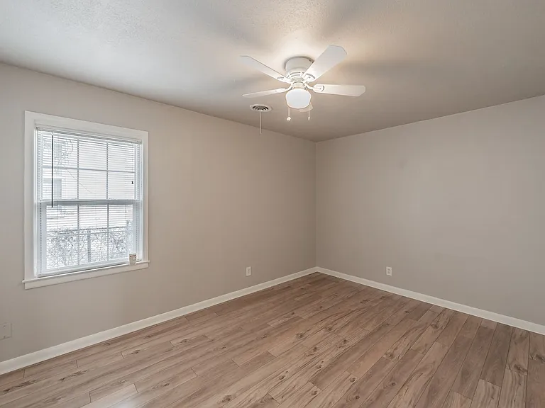 5805 Aton Ave — Photo 18
