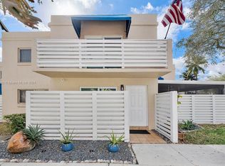 14347 SW 98th Ter, Miami, FL 33186