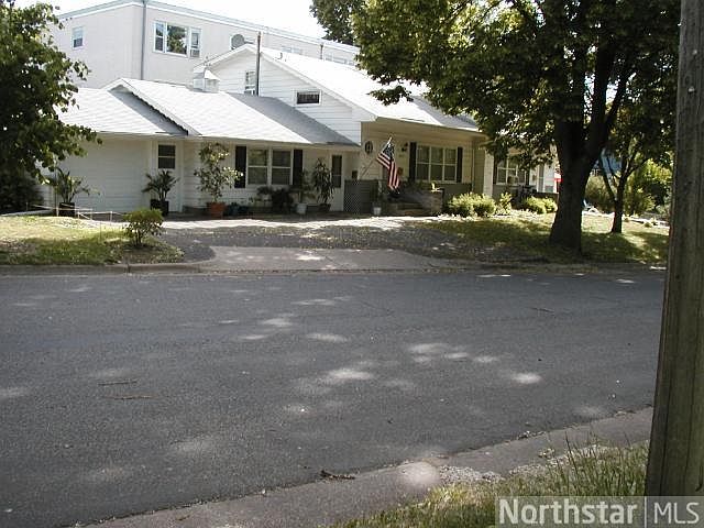 1st image of 3621 Glendale Ter