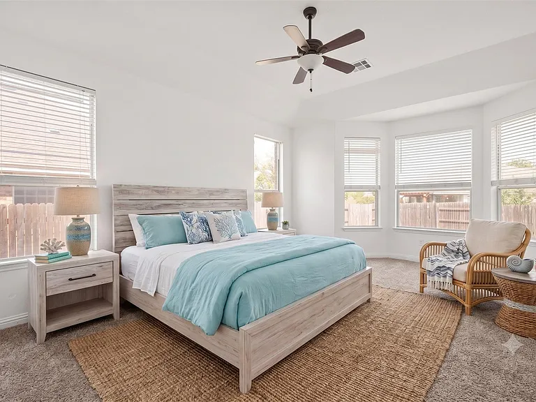 3664 Rosalina Loop — Photo 8
