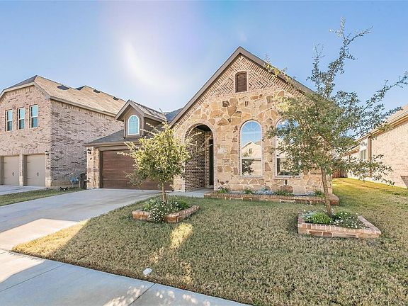 3rd image of 5605 Salt Springs Dr