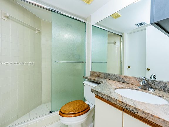 5th image of 15489 Miami Lakeway N #2023