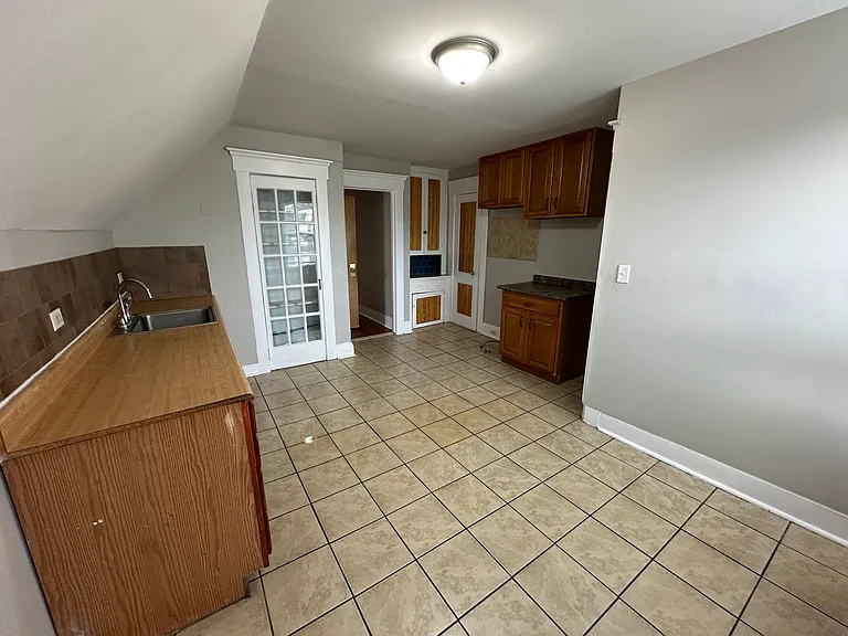 64 Stanley St #3C — Photo 3