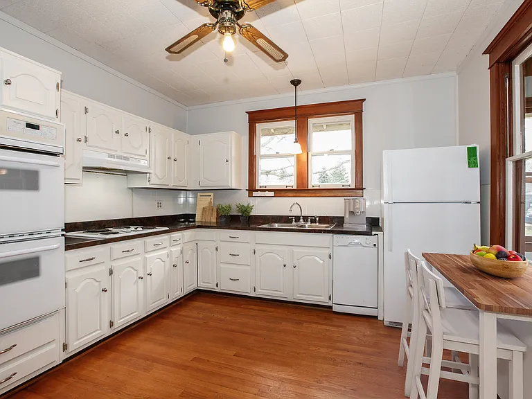 117 W Naperville Rd #1 — Photo 9