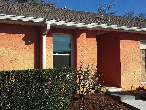 3rd image of 833 Pebble Creek Cir