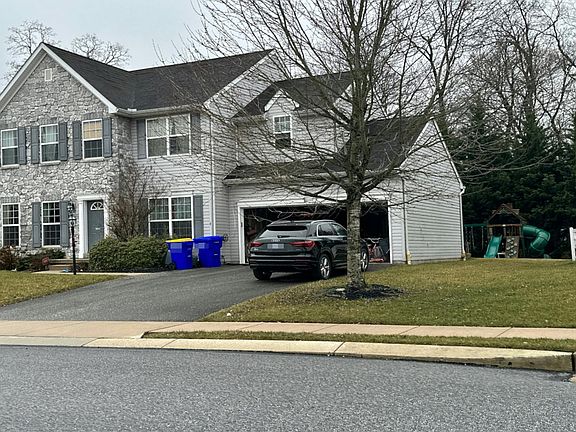 2nd image of 6 Logan Dr
