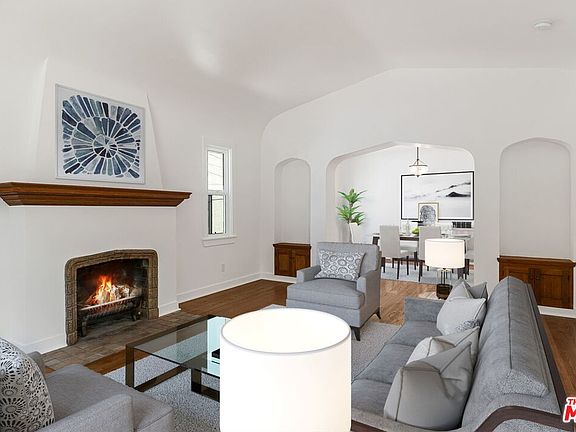 4th image of 9020 Phyllis Ave