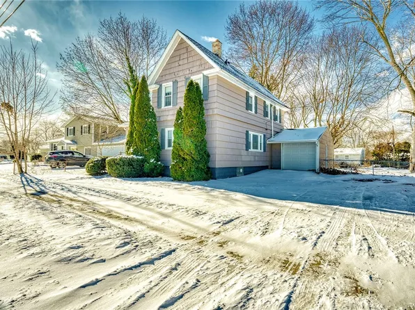 883 Brown Rd, Rochester, NY 14622