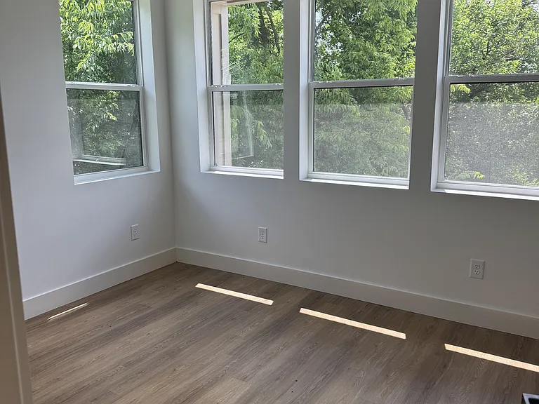 2816 Nichols Ave — Photo 11