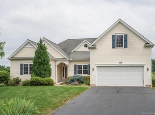 36 Arrowwood Ln, Bloomfield, CT 06002