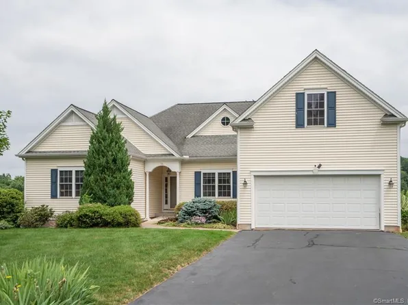 36 Arrowwood Lane, Bloomfield, CT 06002