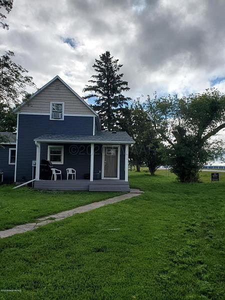 1st image of 819 Pleasant Ave