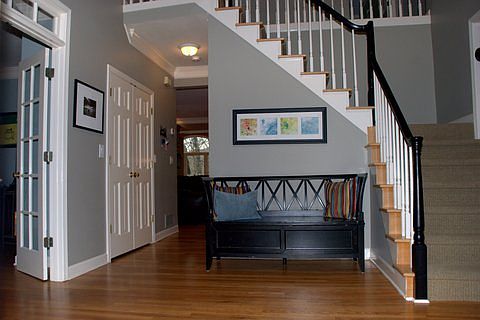 INVITING FOYER