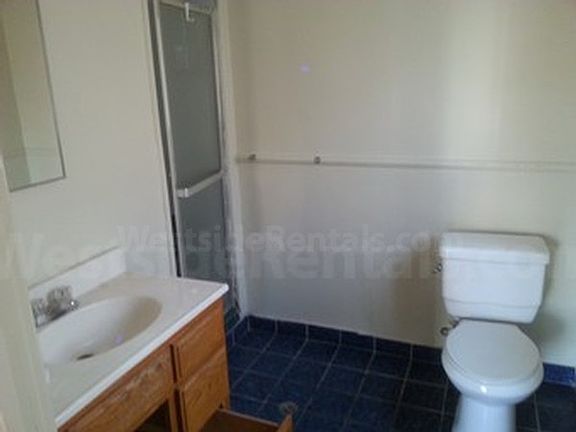 5th image of 981 S Wilton Pl APT 8