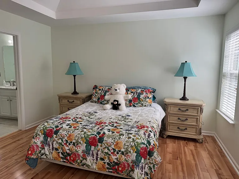 136 Madelia Pl — Photo 22