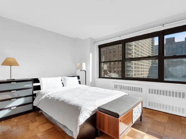 185 West End Avenue image 3 of 6