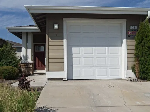 2-bedroom rental at 1031 Ne Watt Way, Bend, OR
