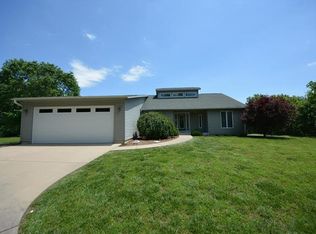 402 Cotton Rd, Foristell, MO 63348