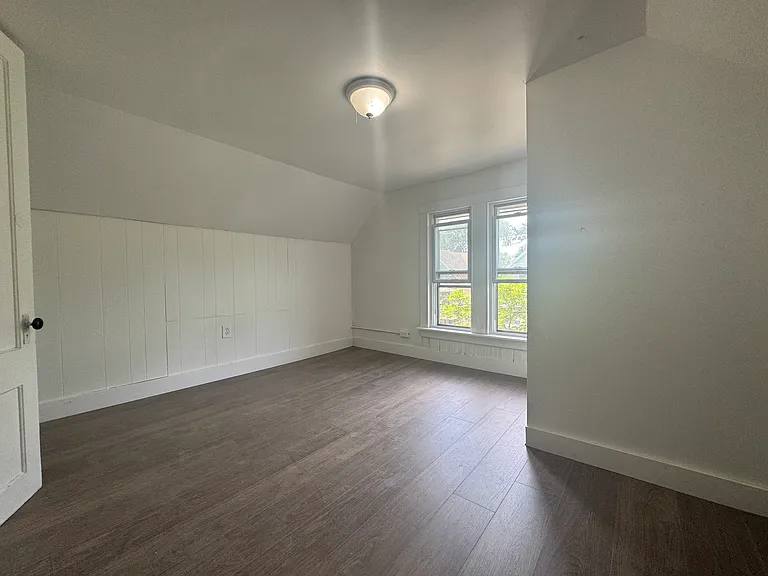 55 Carmel St #2B — Photo 9