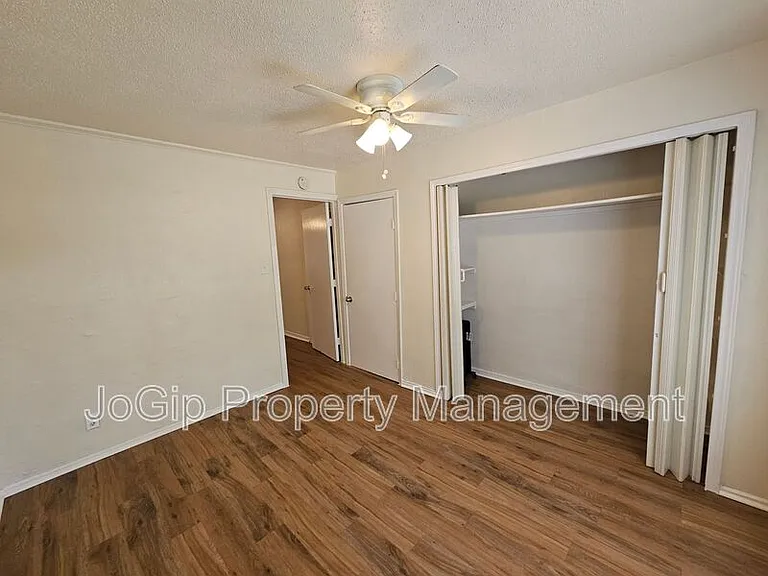 6540 Hollis Ave — Photo 13