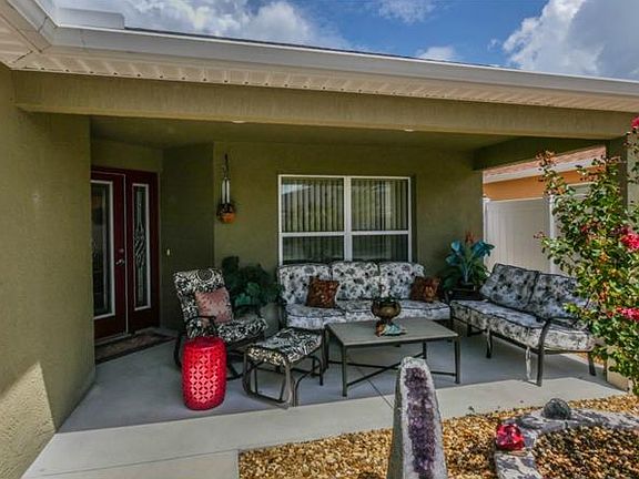 3rd image of 647 Arteaga Way