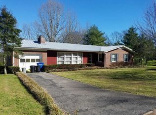 105 Fairview Dr, Mount Pleasant, TN 38474