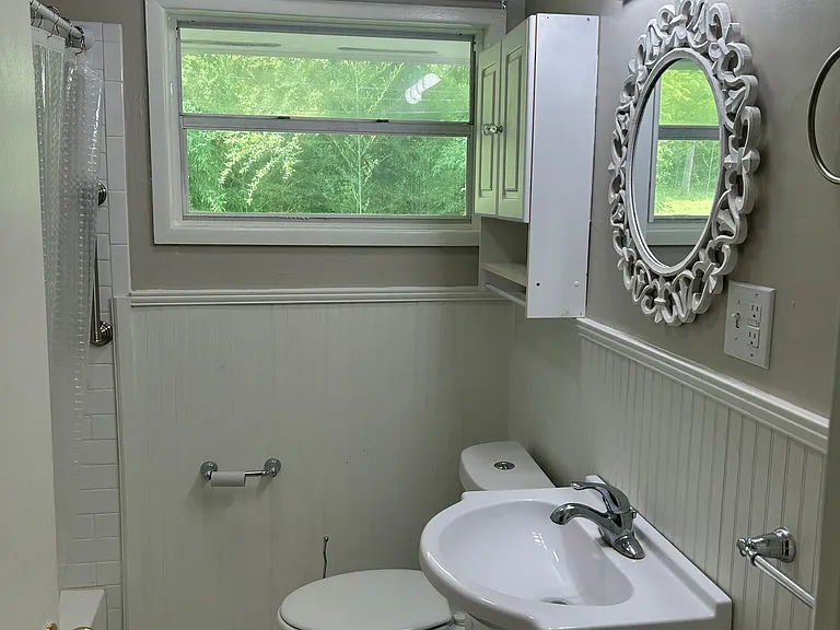 377 Pinehurst Dr — Photo 3