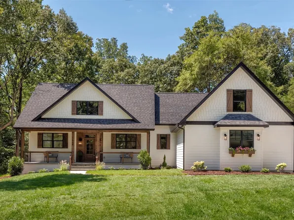 1605 Breezewood Dr, Charlotte, NC 28262