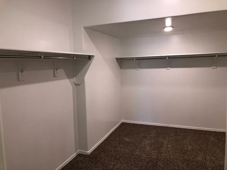 3702 N 307th Dr — Photo 16