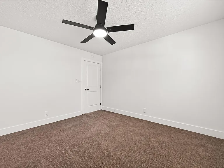 2730 Blue Glen Ln — Photo 47