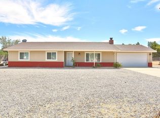 20785 Sitting Bull Rd, Apple Valley, CA 92308