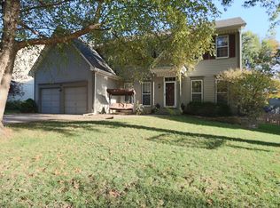 5207 W 156th St, Overland Park, KS 66224