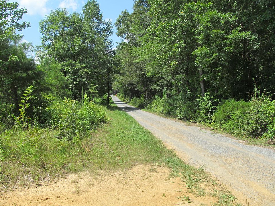 2nd image of 213 County Road 779