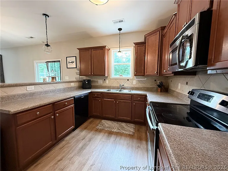 239 Boswell St — Photo 7