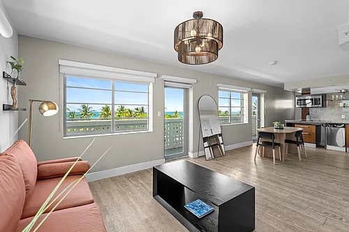 1024 Ocean Dr #ID1540423P Photo 1
