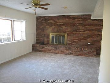 4th image of 120 Wintergreen Ln