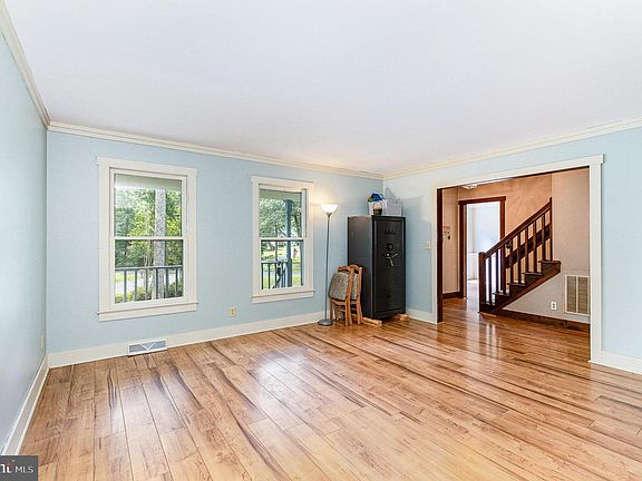 5th image of 1032 Isabella Dr