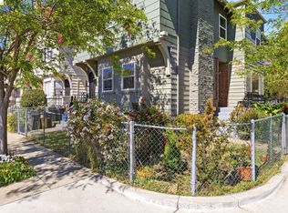 1102 10th St, Oakland, CA 94607
