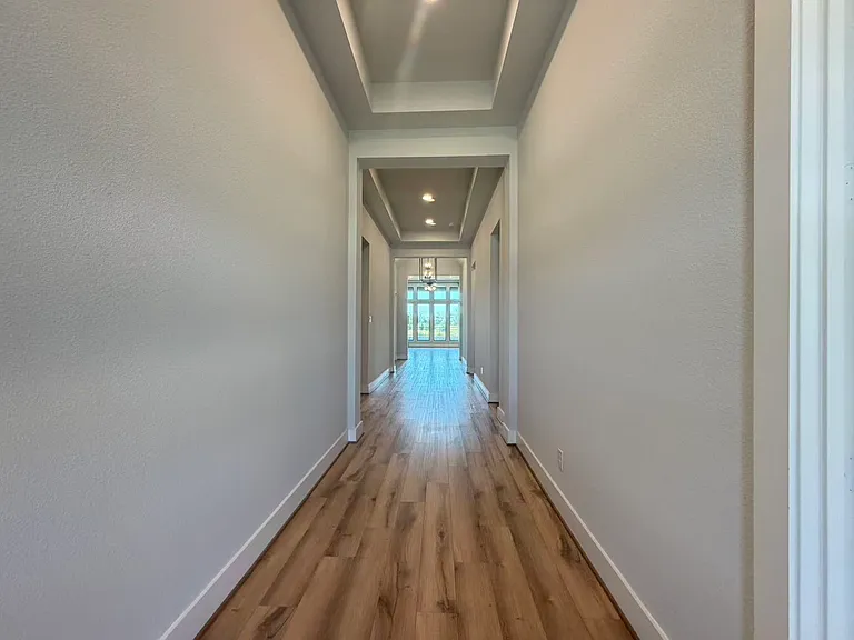3104 Watterloo Ln — Photo 6