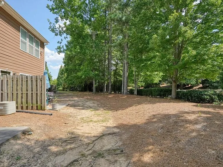 2045 Lakeshore Overlook Dr — Photo 40