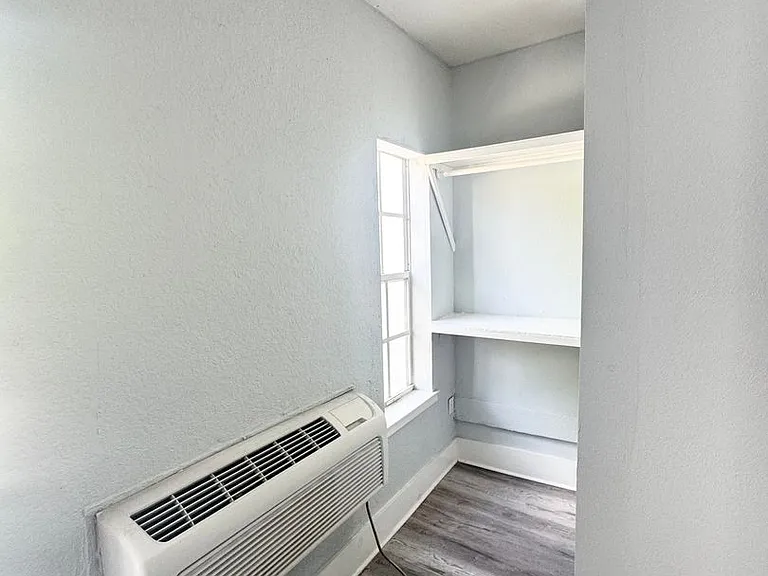 704 Cordova Dr #6 — Photo 14