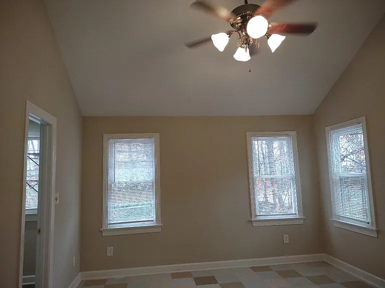 3204 Hickory Rd — Photo 22
