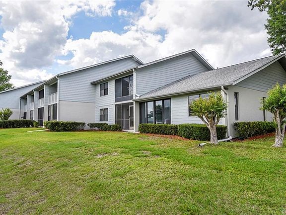 2nd image of 810 E Gilchrist Ct #6A