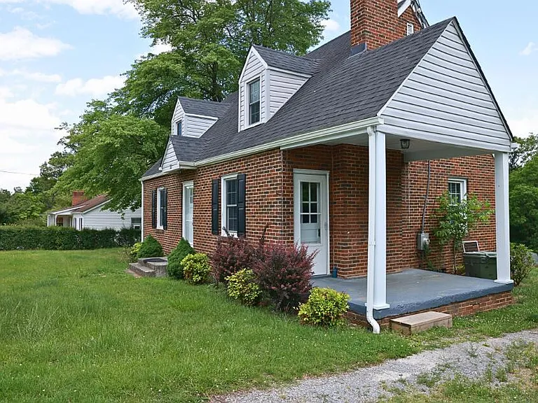 32 Upland Dr — Photo 37